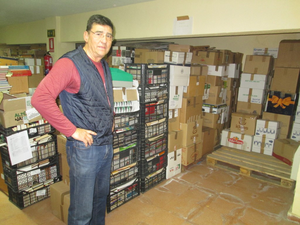La ONG Azacán envía 20.000 libros a diez centros sociales de España